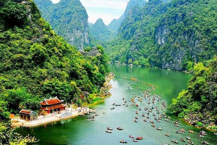 Hoa Lu â€“ Trang An â€“ Mua Cave (Full Day Luxury Tour | Ninh Binh)